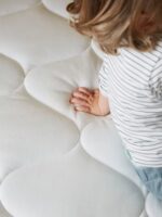 Matelas bébé + protège matelas imperméable – Image 3